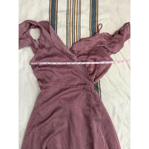 Lulus Mauve Pink Cold Shoulder Maxi Dress Ruffle Trim Women’s L Formal with tags - Picture 12 of 15